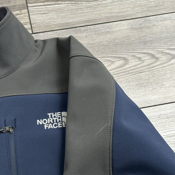The North Face Soft Shell Jacket - Picture 5 of 7